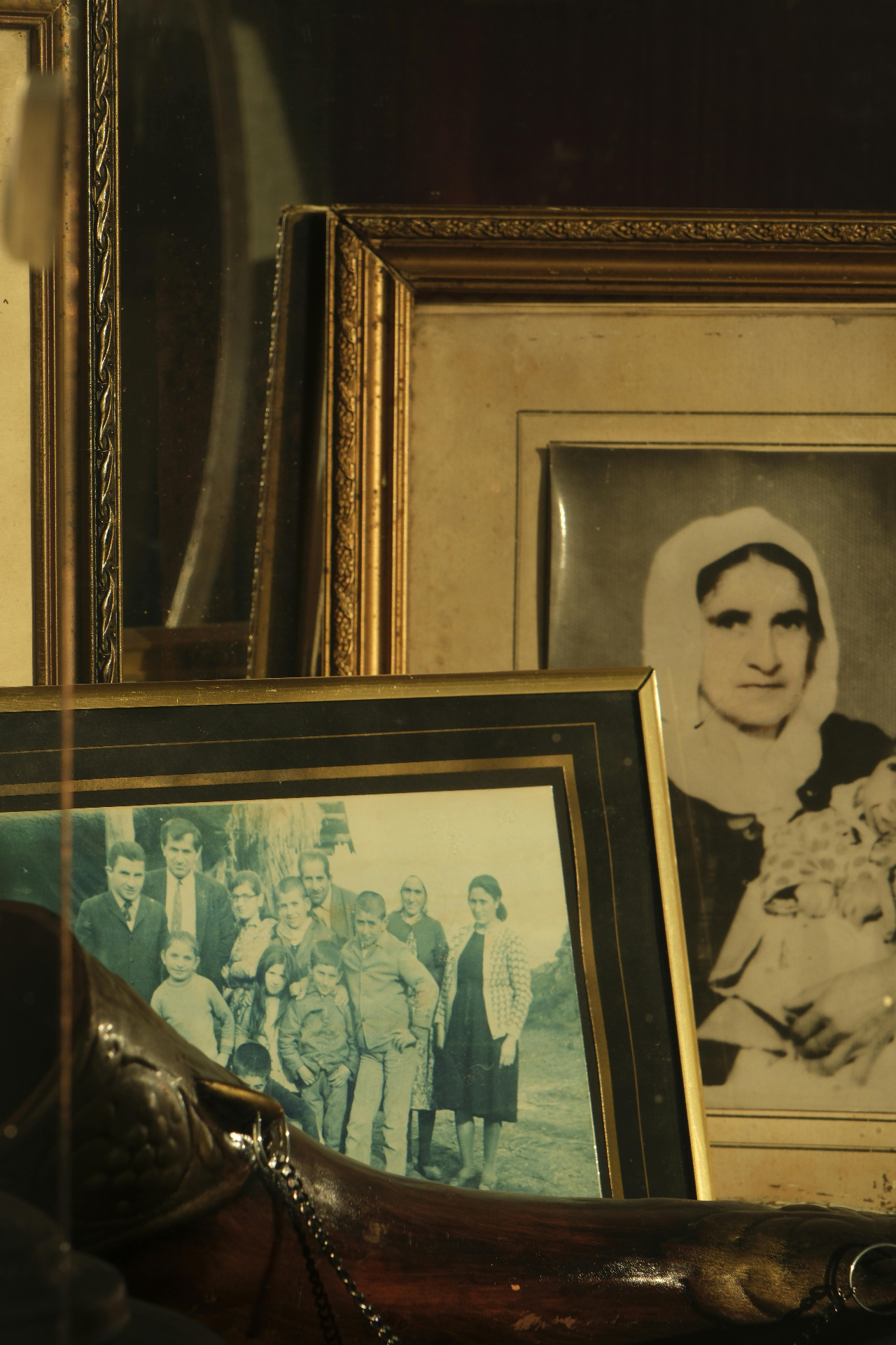 Portraits de famille anciens encadrés